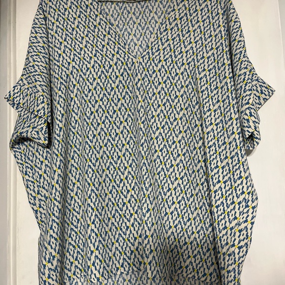 JODIFL Tops - JODIFL Blue and Yellow Patterned Blouse